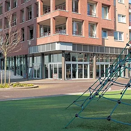 Stadshotel فندق