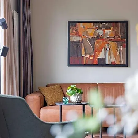 Stadshotel دوسبورخ